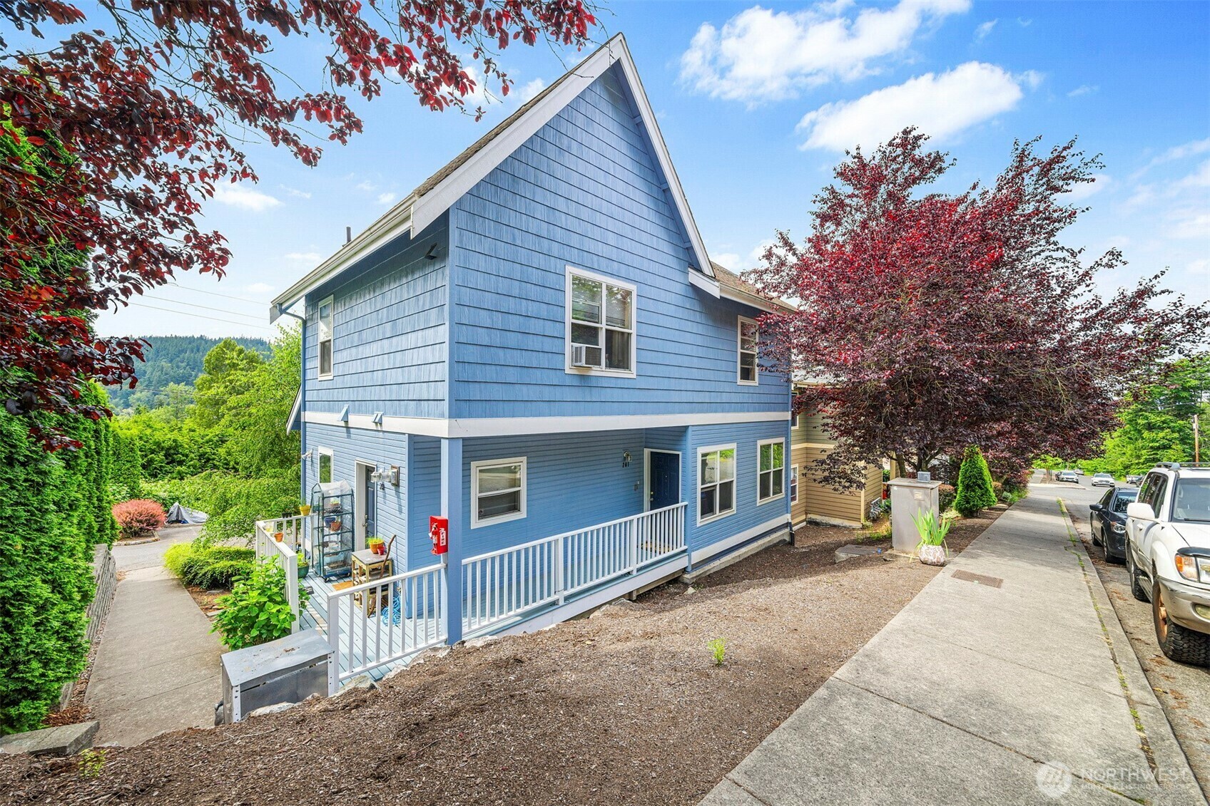 Property Photo: 4020 Byron Avenue WA 98229