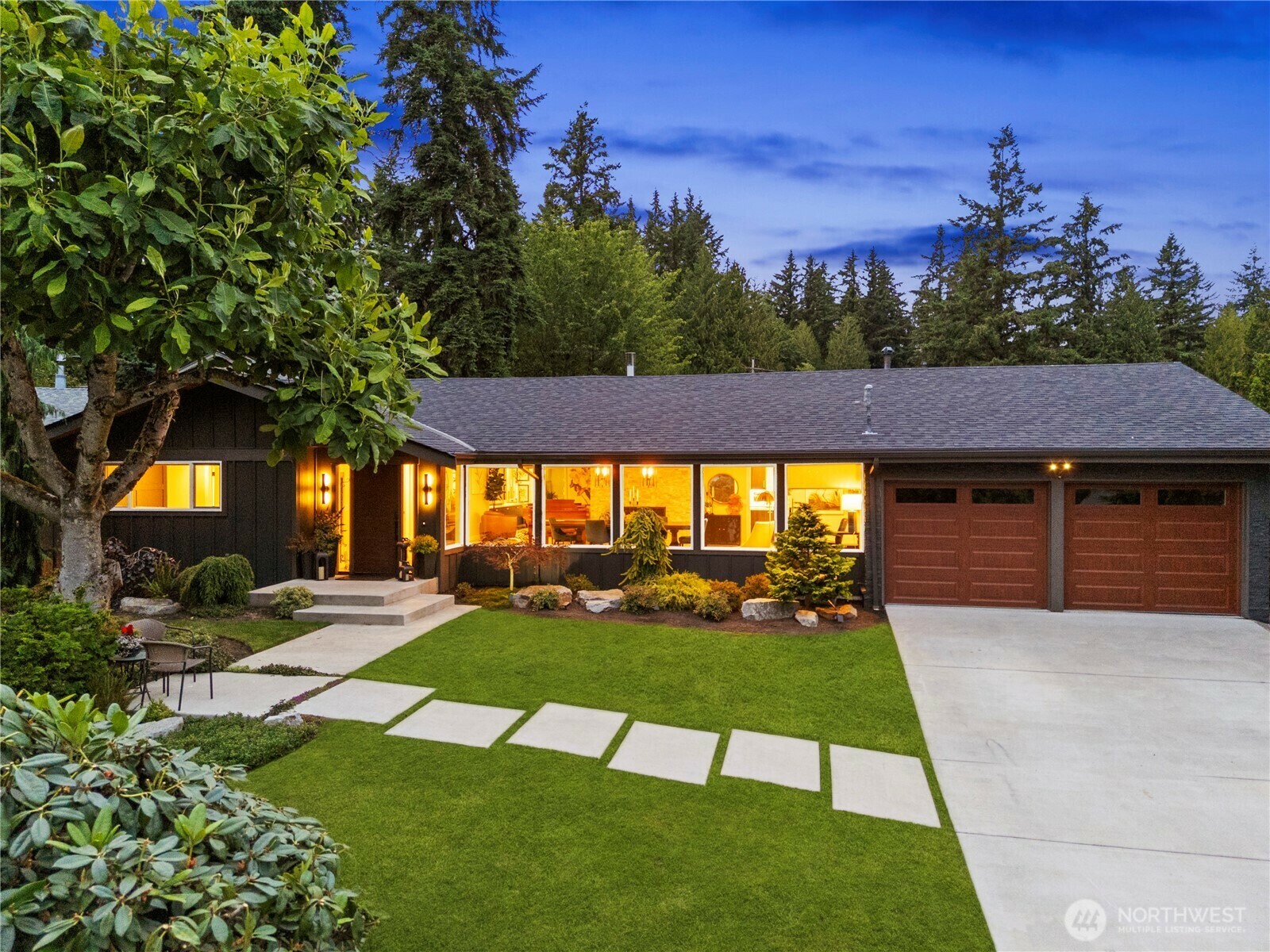 Property Photo: 16504 SE 28th Street WA 98008
