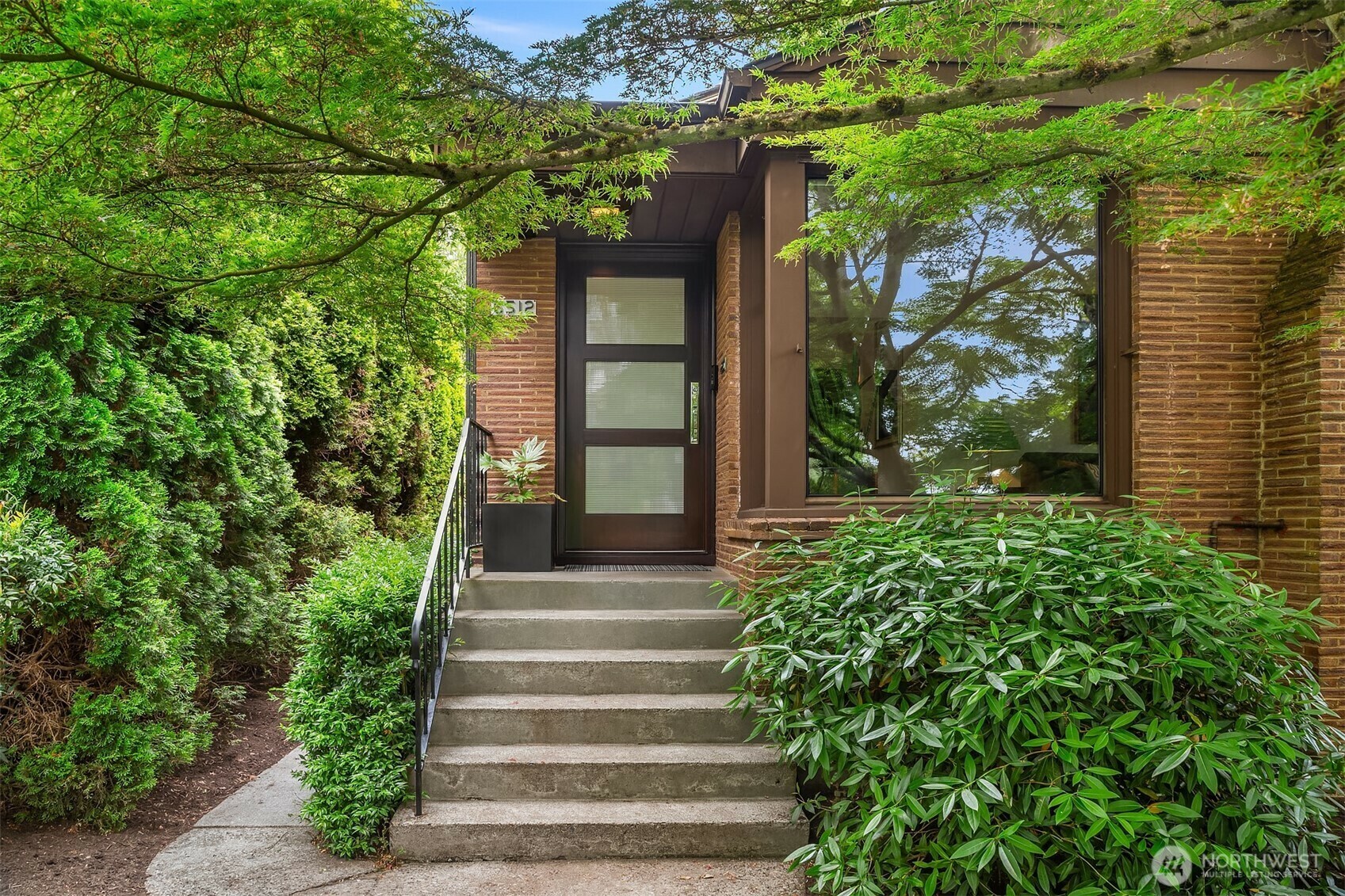 6512  44th Avenue NE  Seattle WA 98115 photo