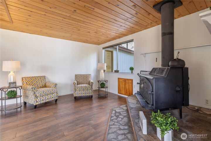 Property Photo:  1681 E Saint Andrews Drive N  WA 98584 