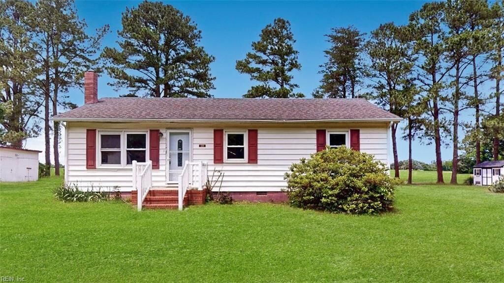 Property Photo:  128 Robins Point Ave  VA 23043 