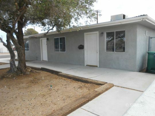 Property Photo: 218 N Sanders St CA 93555