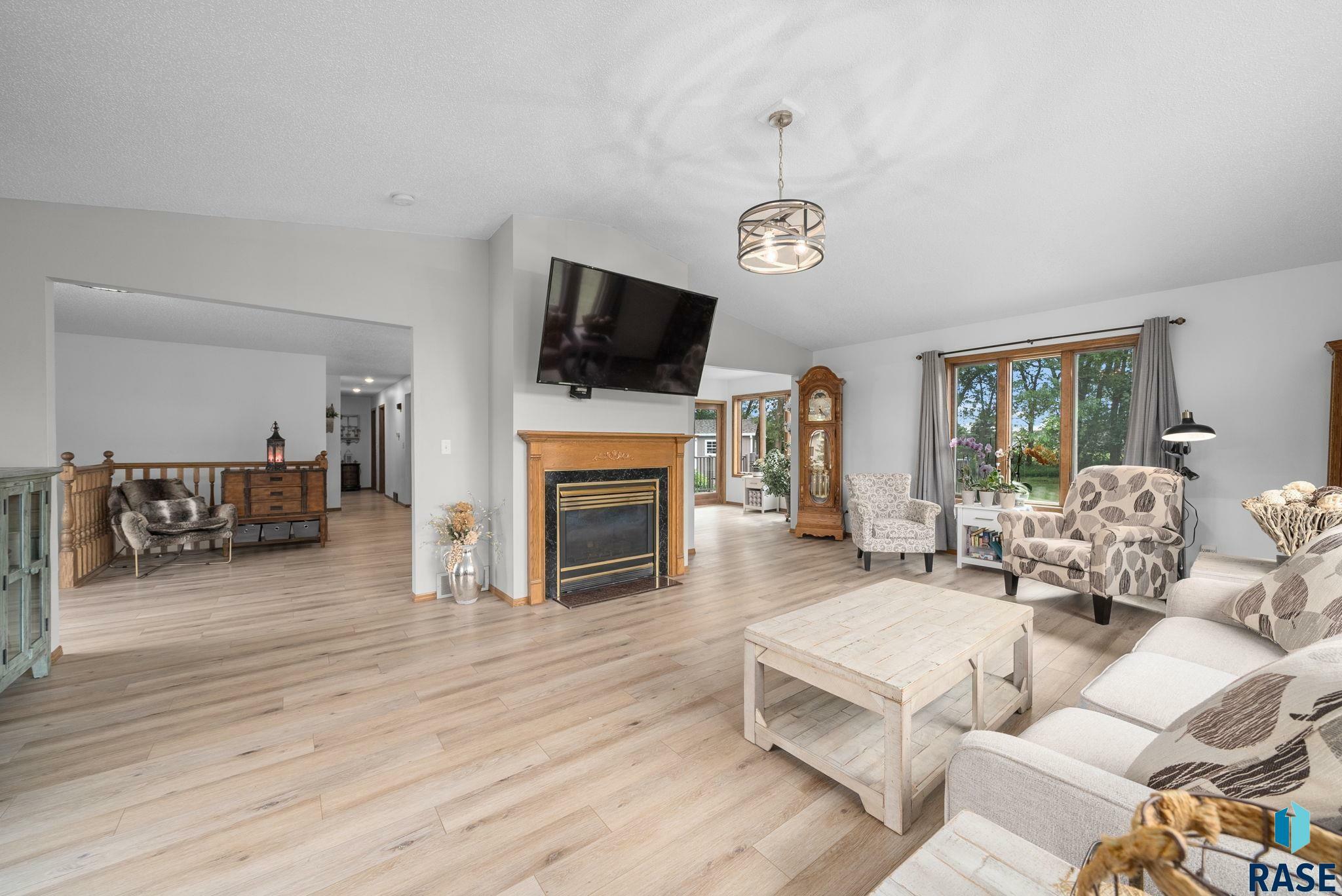 Property Photo: 500 W Lincoln Ave SD 57070