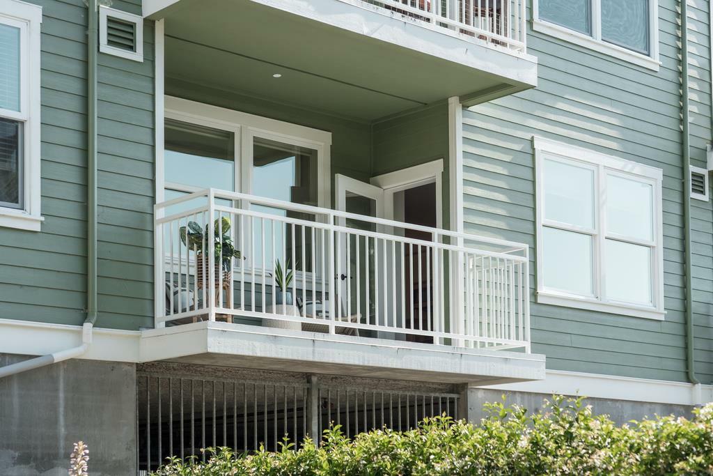 Property Photo: 708 Frederick Street 204 CA 95062