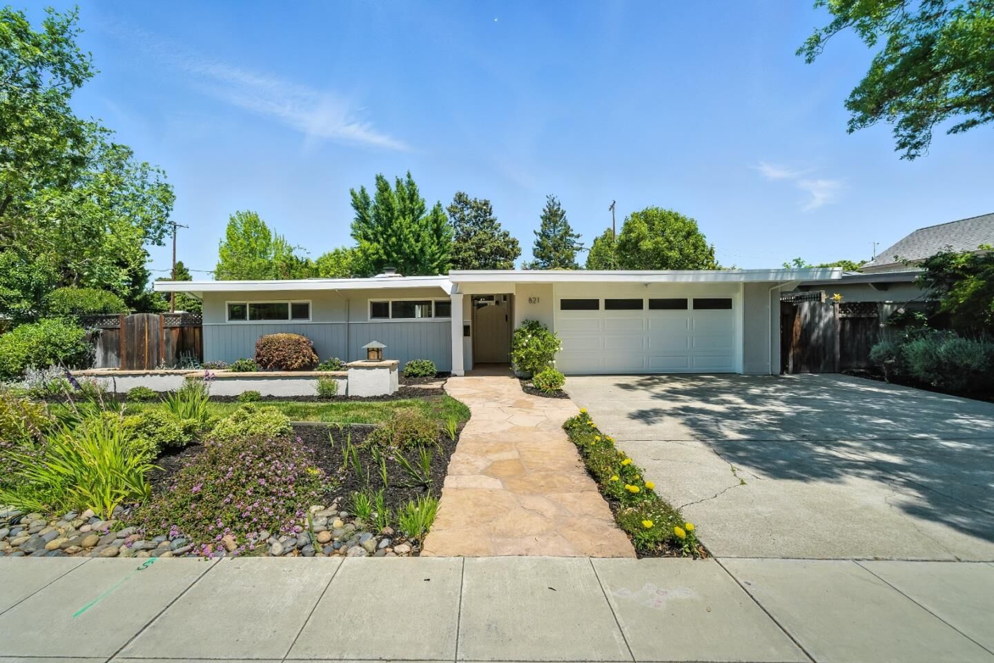Property Photo: 821 East Meadow Drive CA 94303