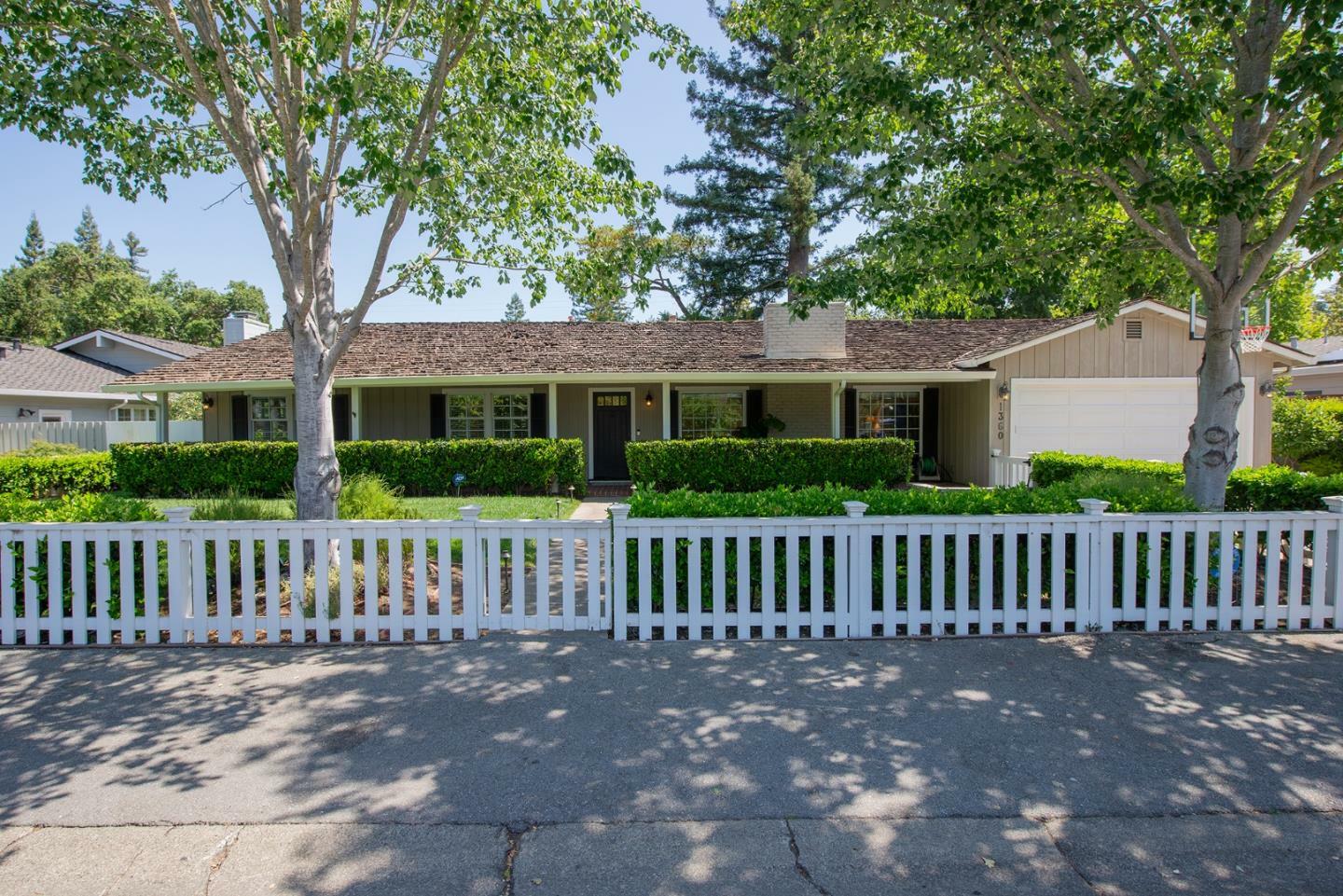 Property Photo: 1360 Elder Avenue CA 94025
