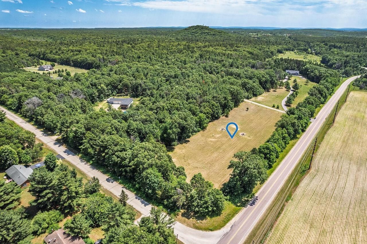 Property Photo: 1073 Gillette Lane WI 53965