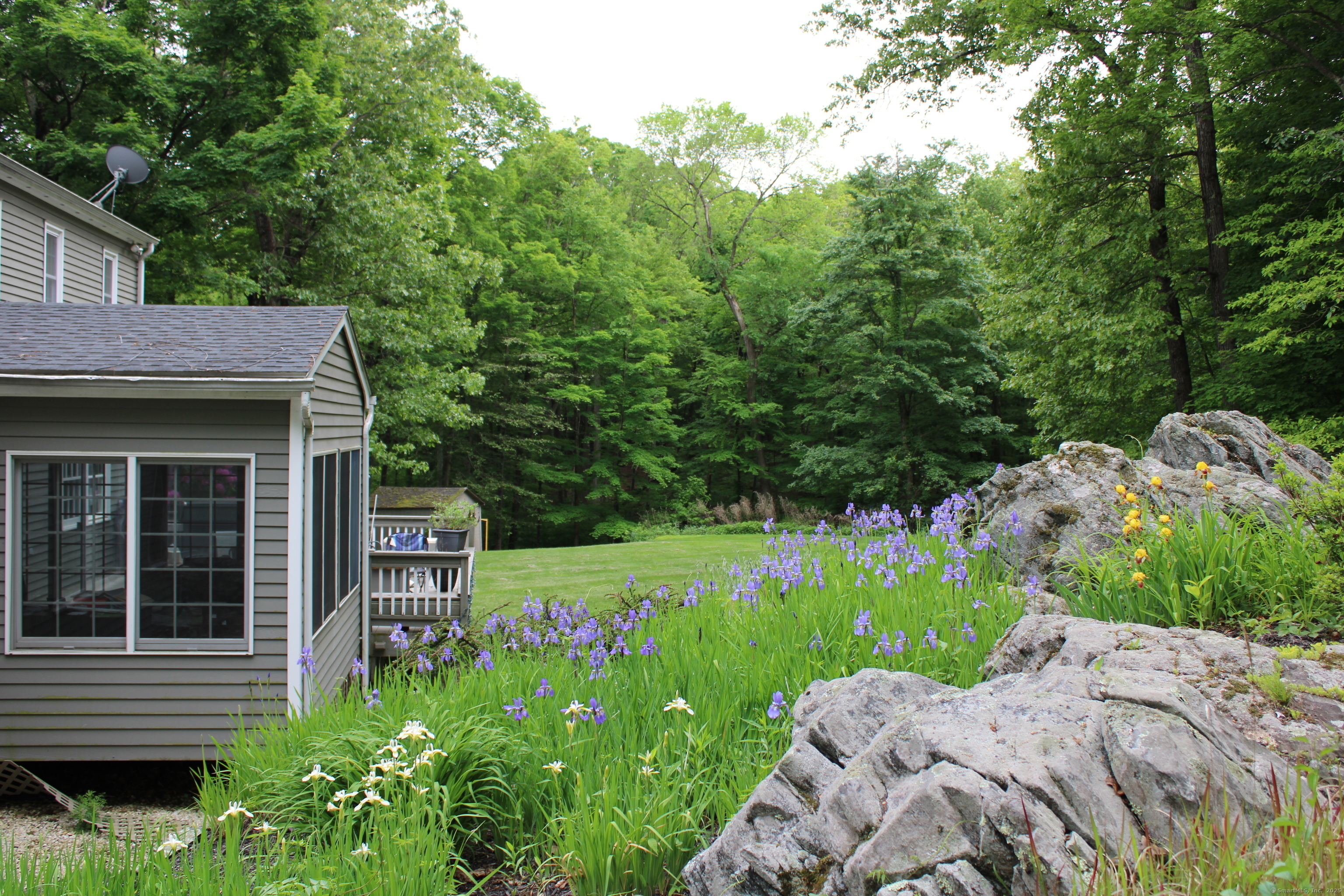 Property Photo:  31 Hunter Lane  CT 06877 