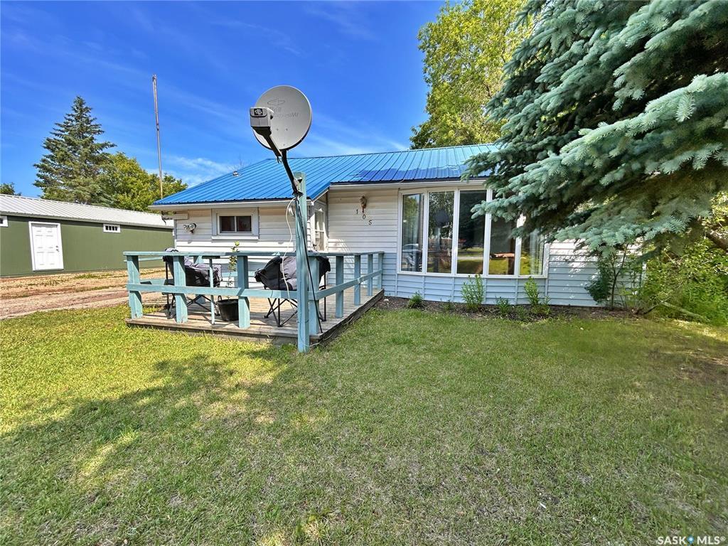 Property Photo: 105 Pipestone Avenue SK S0G 5A0