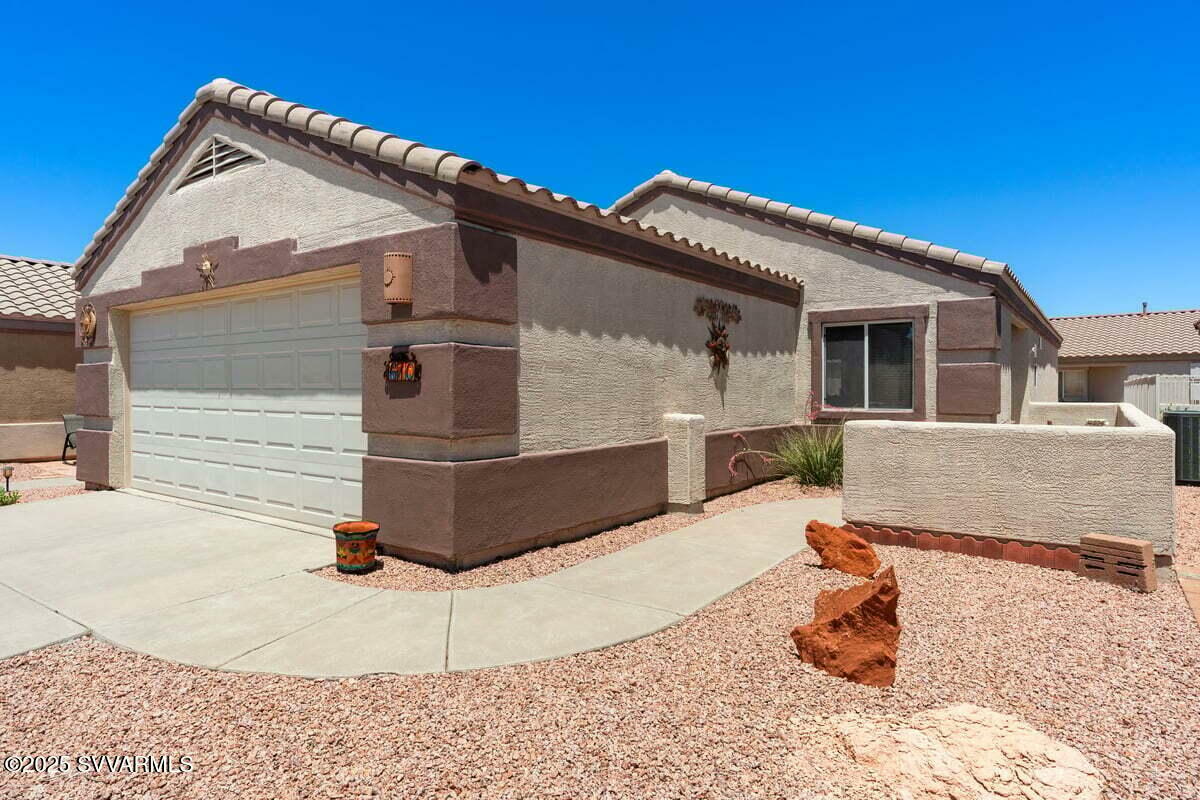 Property Photo:  610 S Amante Drive  AZ 86325 