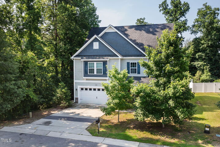 Property Photo: 3401 Grosbeak Way NC 27616