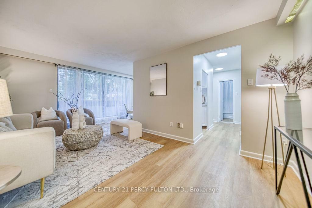 Property Photo: 921 Midland Avenue 101 ON M1K 4G2