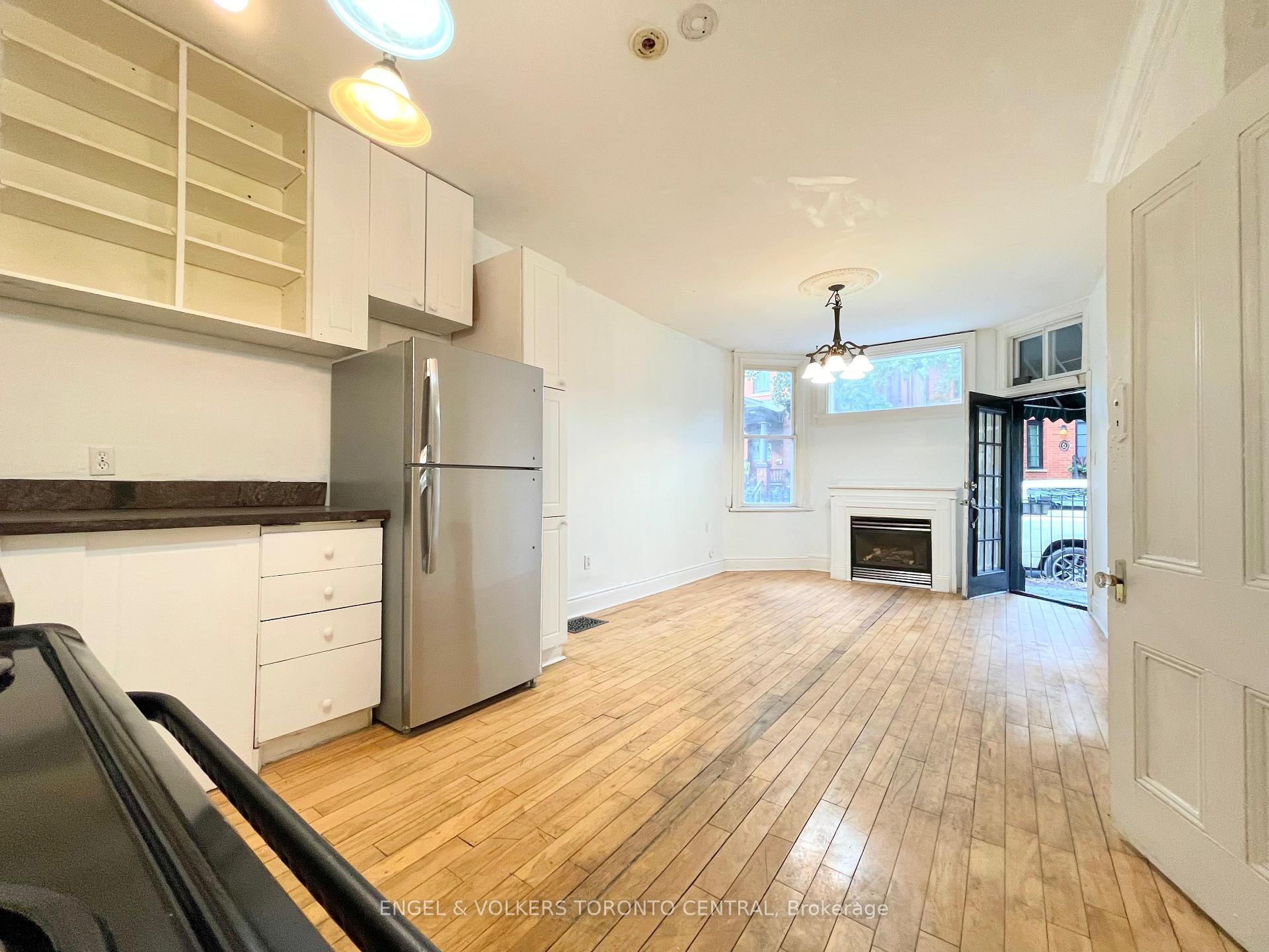 Property Photo: 483 Ontario Street 2 ON M4X 1M6