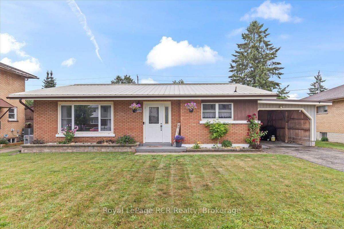 Property Photo: 500 14th Street ON N4N 1Z9