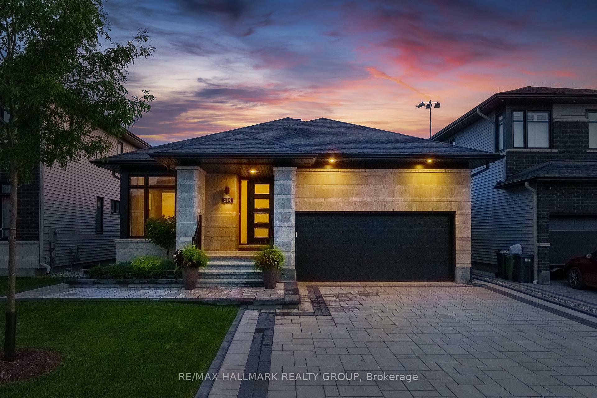Property Photo:  614 Gendarme Circle  ON K1W 0R1 