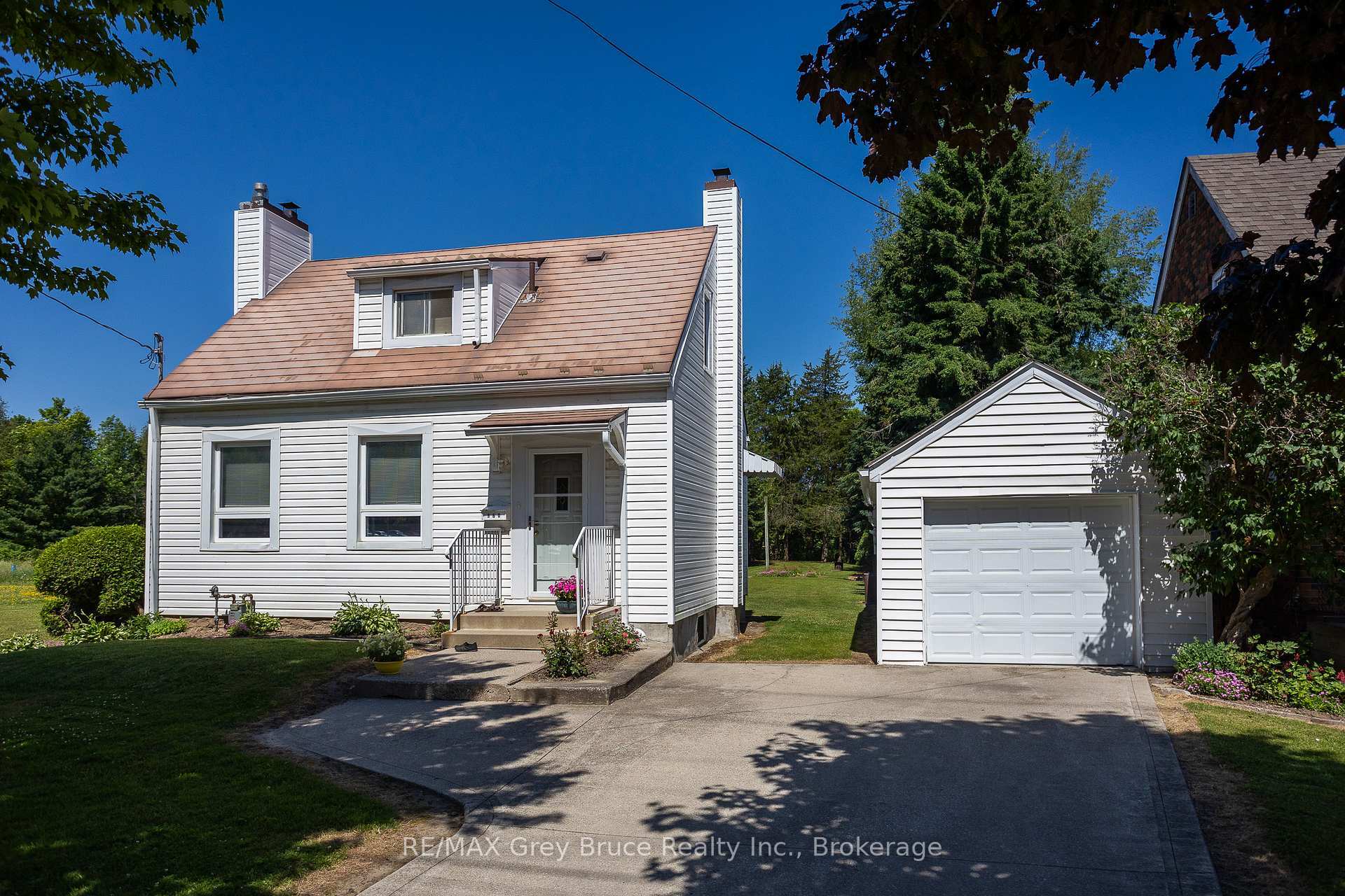 Photo de la propriété: 960 10th Street West N/A ON N4K 5R9