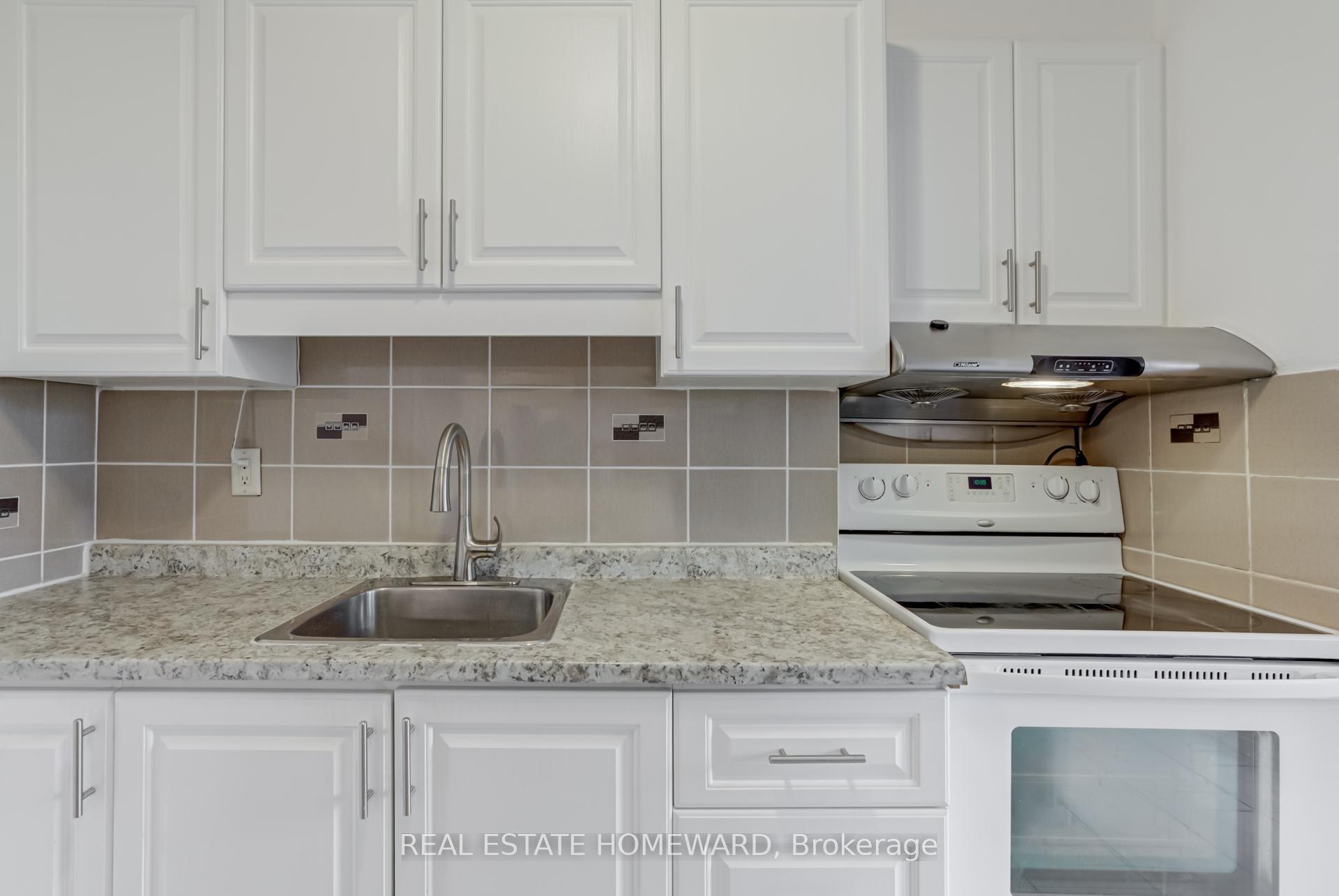 Property Photo: 1950 Kennedy Road 506 ON M1P 4S9