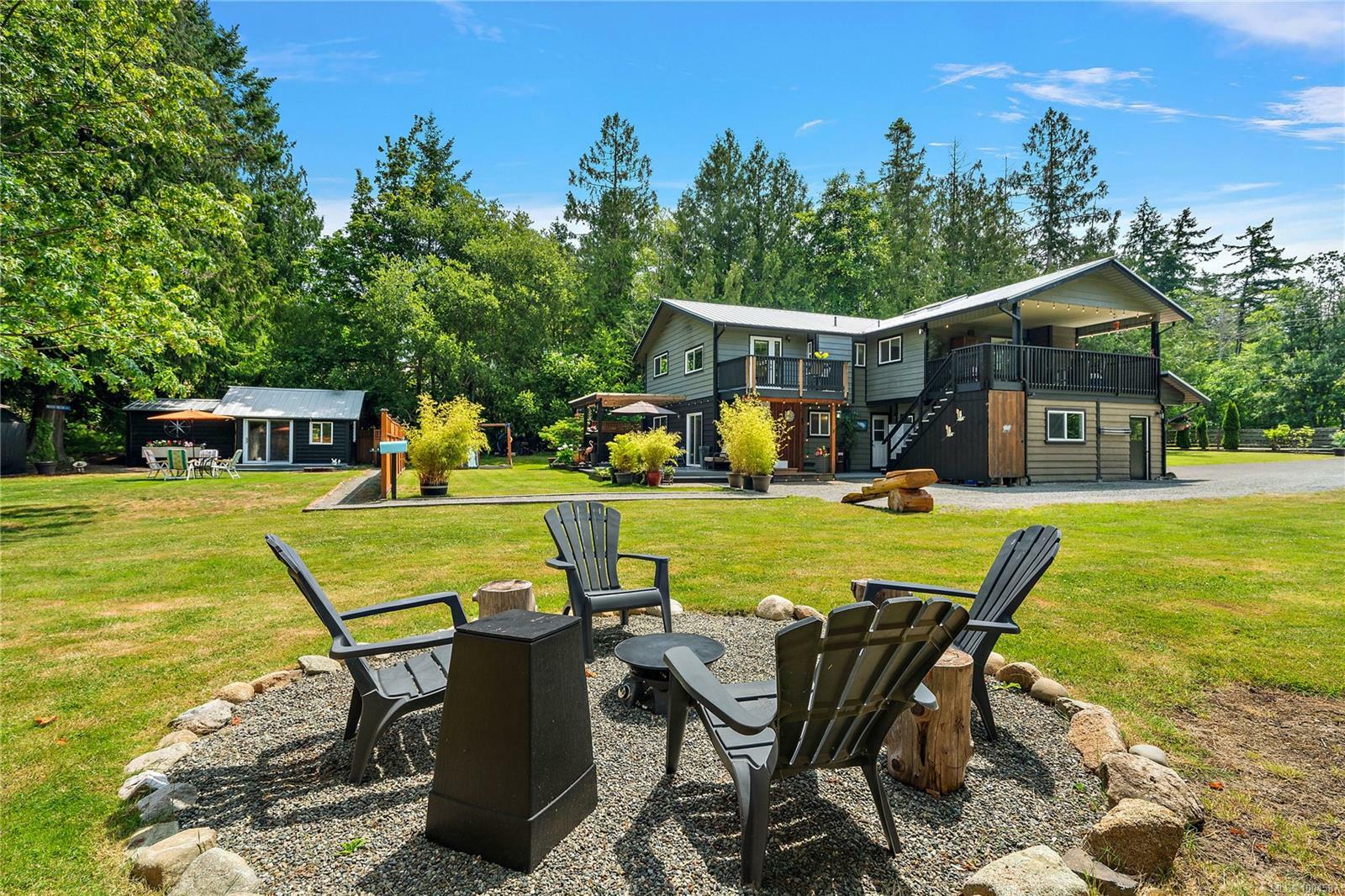 Property Photo:  870 Woodcreek Dr  BC V8L 4R4 