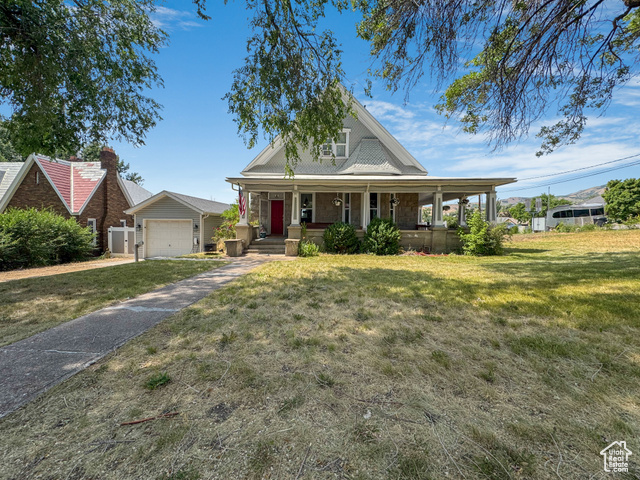 Property Photo:  641 E 300 N  UT 84050 
