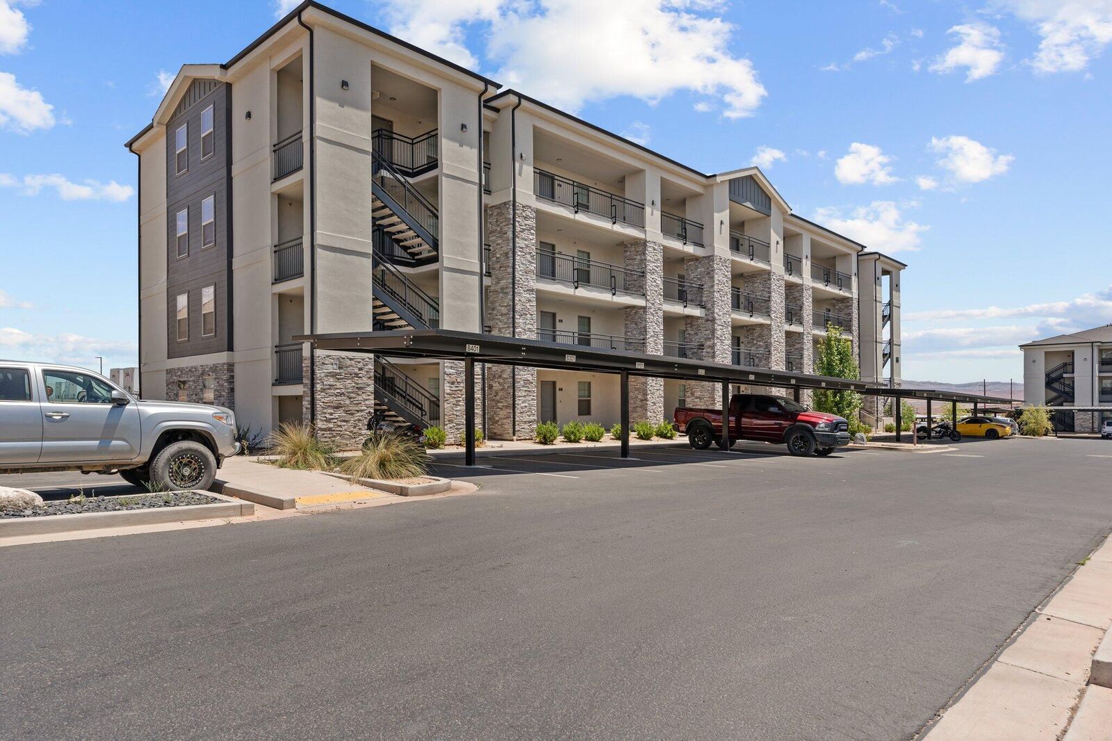 Property Photo: 184 N Lone Rock #B405 UT 84737