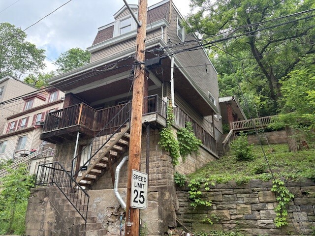 Property Photo: 1824 Brahm St PA 15212