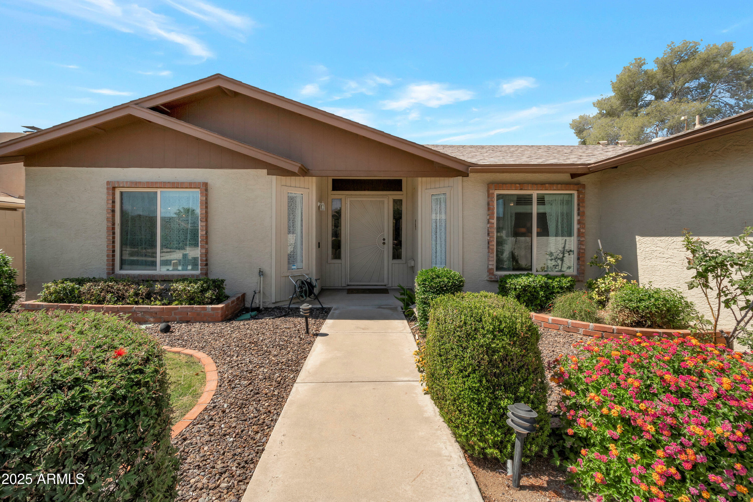 Property Photo: 3227 W Kristal Way AZ 85027