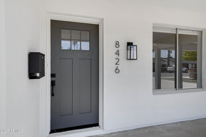 Property Photo: 8426 E Monterey Way AZ 85251