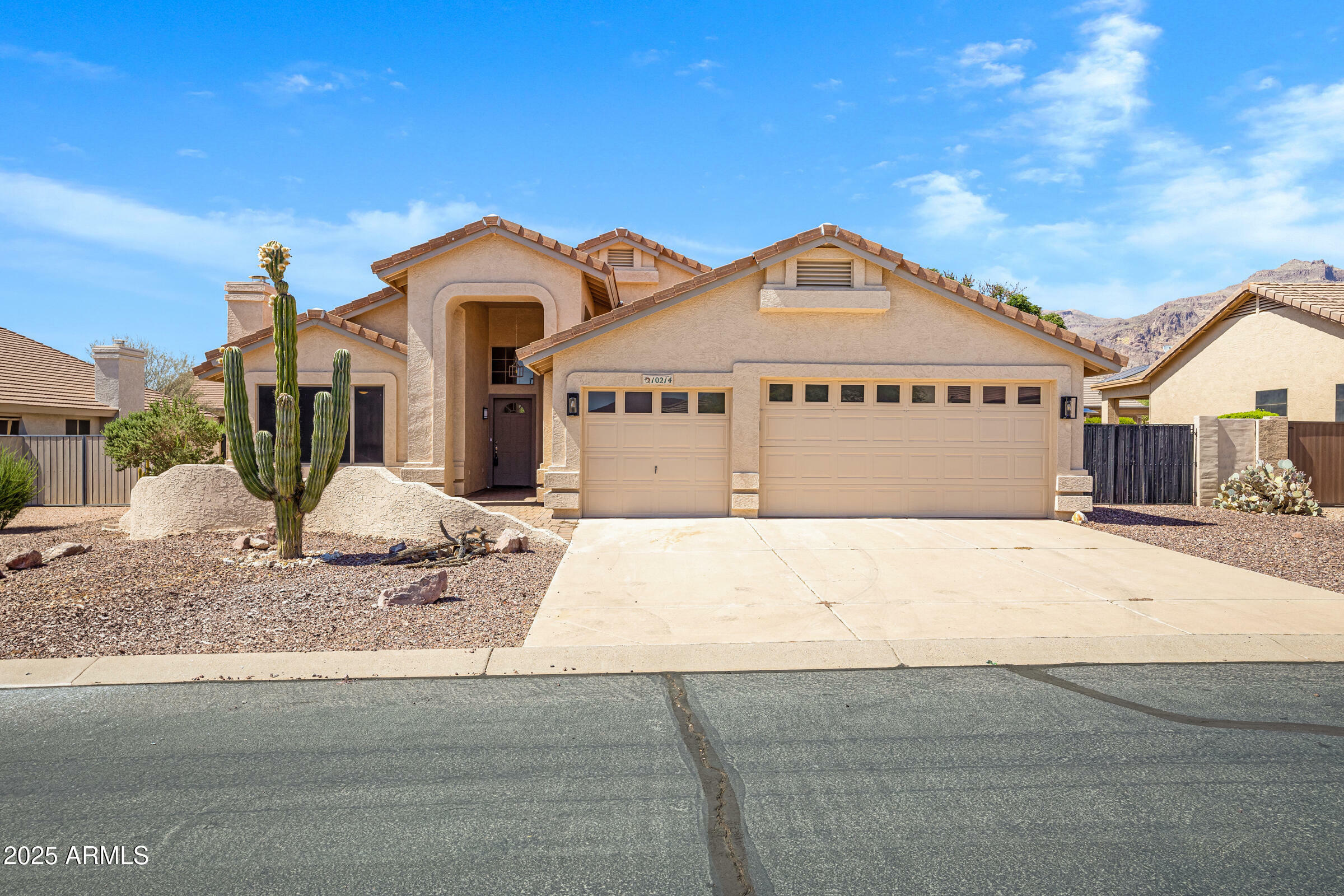 Property Photo:  10214 E Moonshadow Way  AZ 85118 
