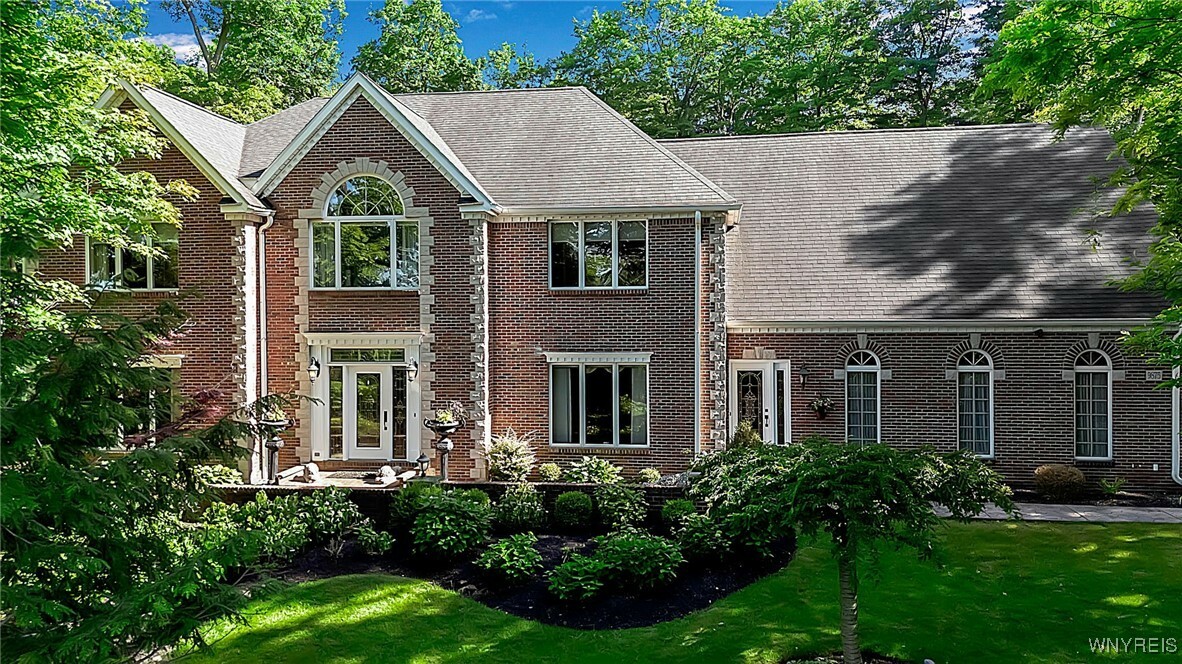 Property Photo: 9875 Hollingson Rd NY 14031