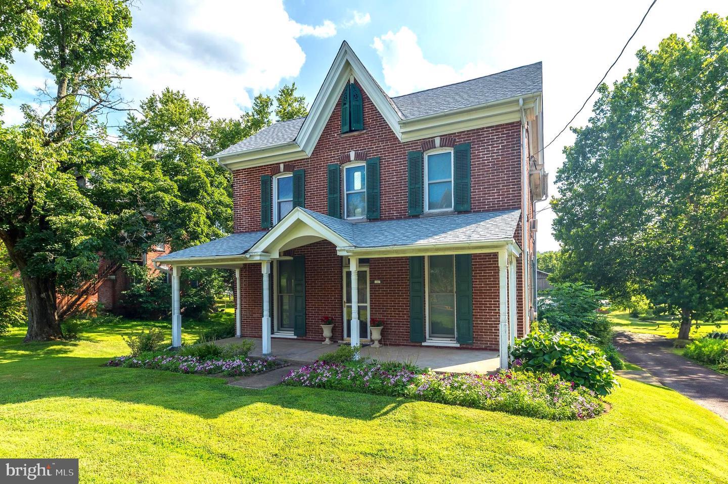 Property Photo:  1567 Salford Street  PA 18957 