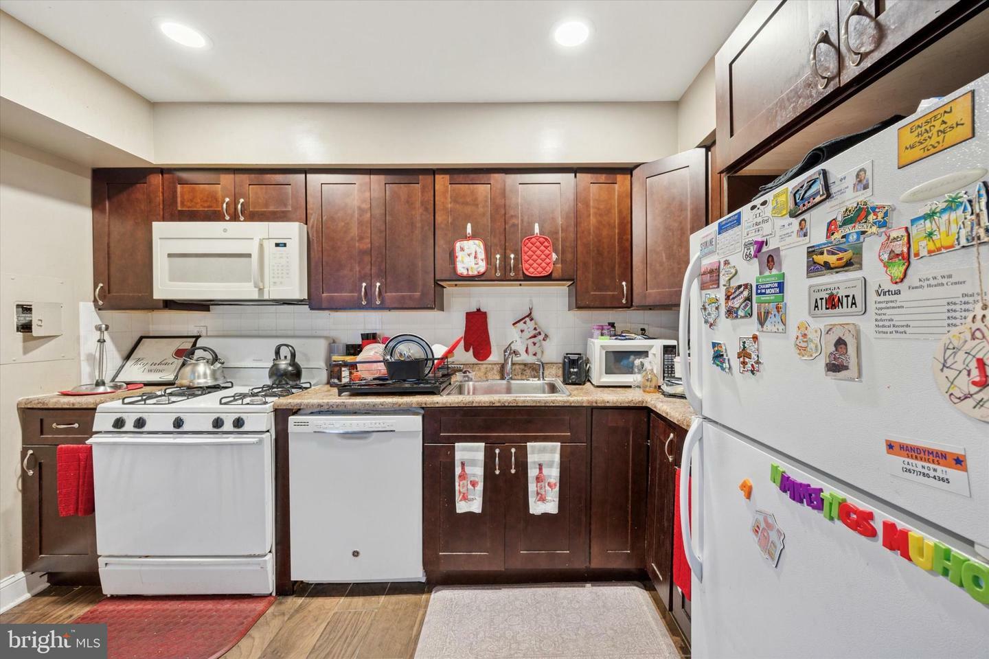 Property Photo: 131 Chelsea Circle B141 NJ 08021