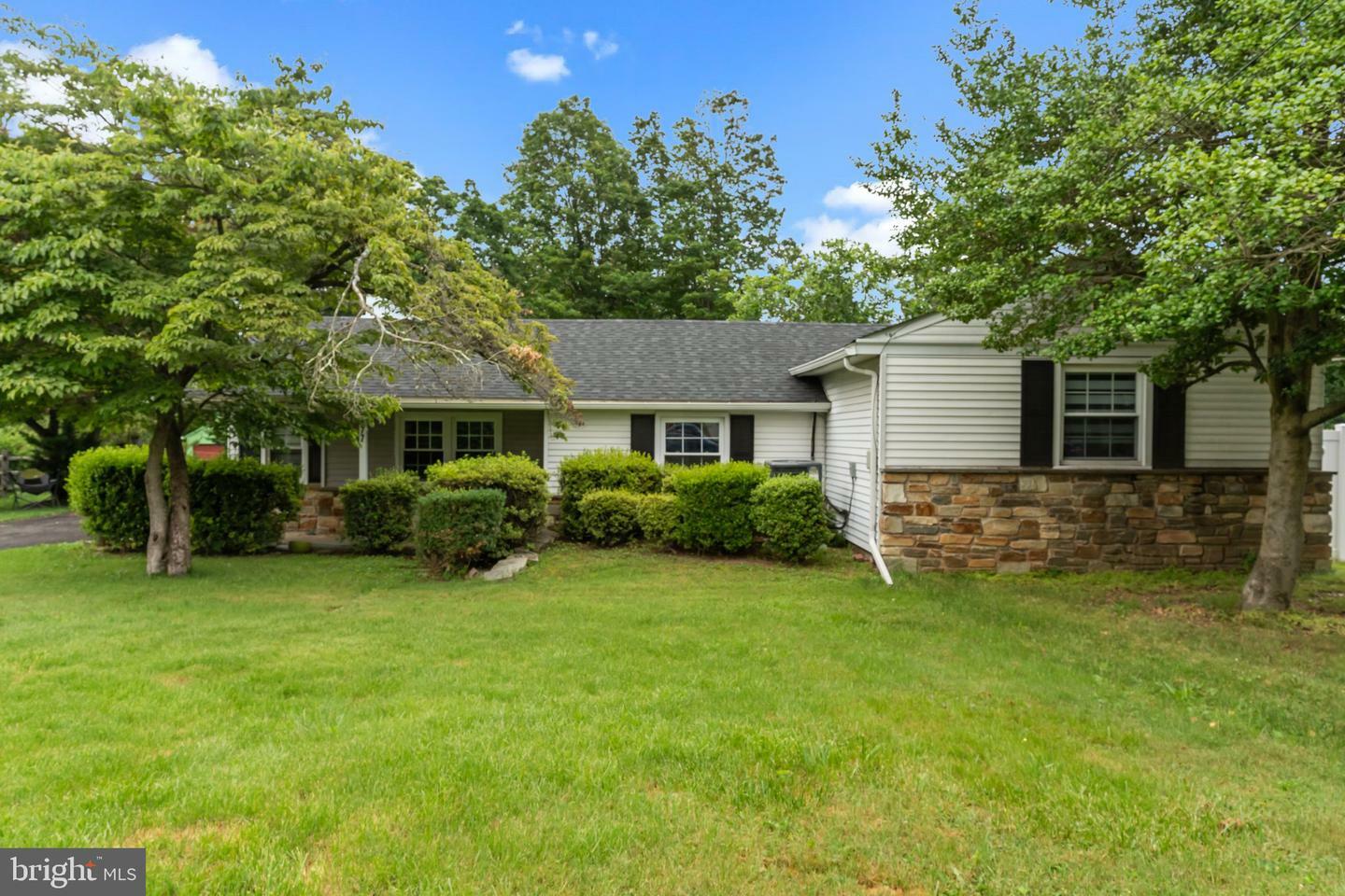 Property Photo: 577 Citation Lane PA 18974