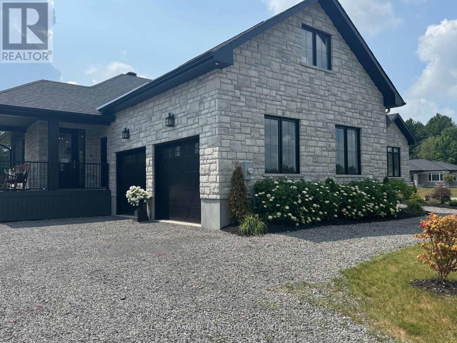 Property Photo: 1684 Trizisky Street ON K0E 1S0