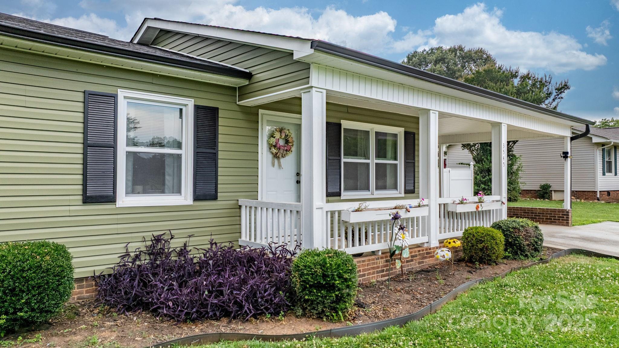 Property Photo: 3545 Yorkland Drive NC 28601