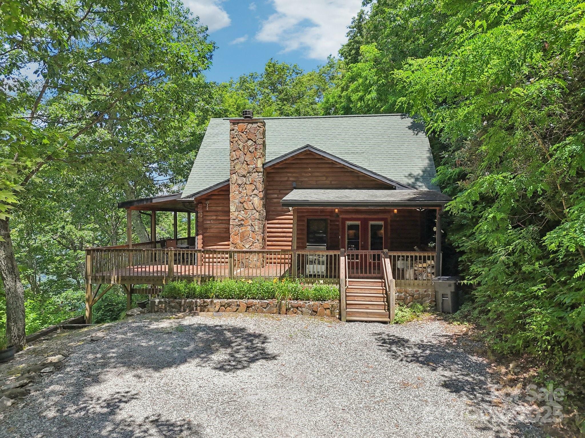 Property Photo:  1253 Forest Drive  NC 28751 