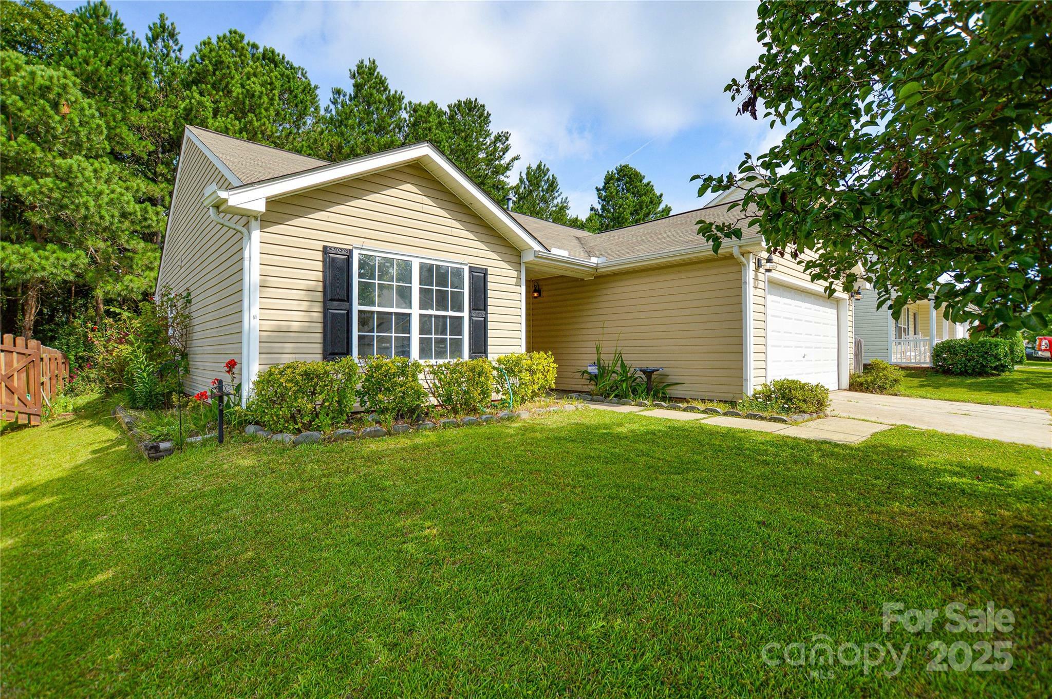 Property Photo: 1312 Shenandoah Circle SC 29730