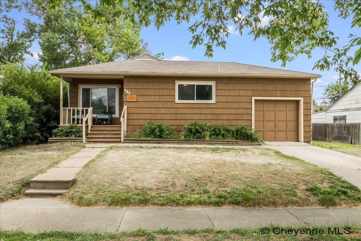 606 Russell St  Laramie WY 82070 photo
