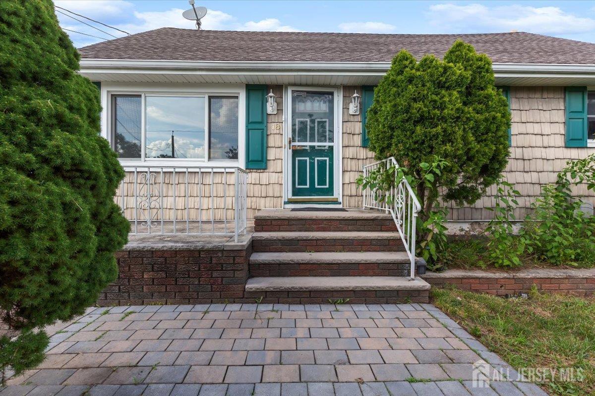 18 Westbury Road  Iselin NJ 08830 photo