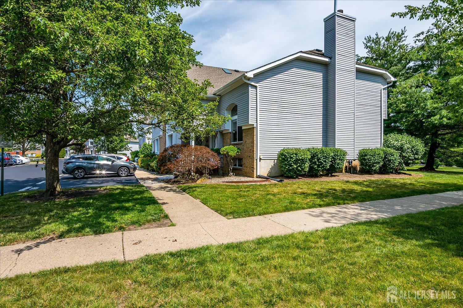 Property Photo:  10 Joann Court  NJ 08852 