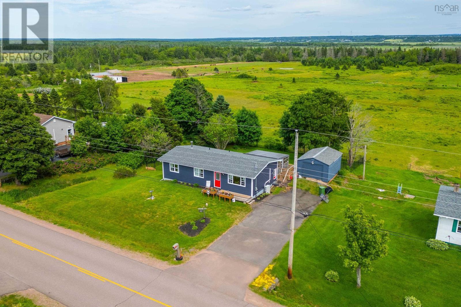 Property Photo: 1522 Fort Lawrence Road NS B4H 3Y5