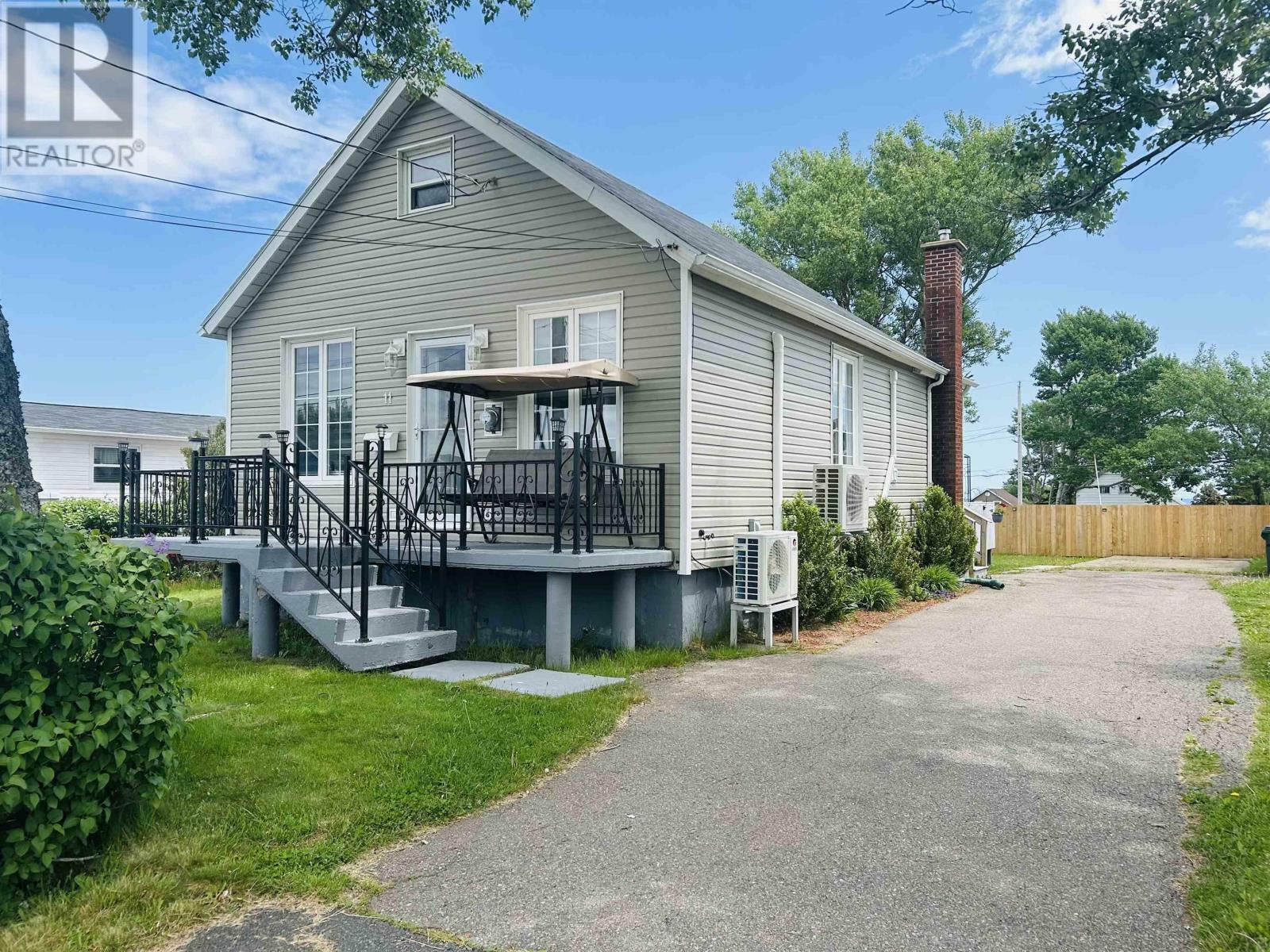 11 Gordon Street  Glace Bay NS B1A 3Z1 photo