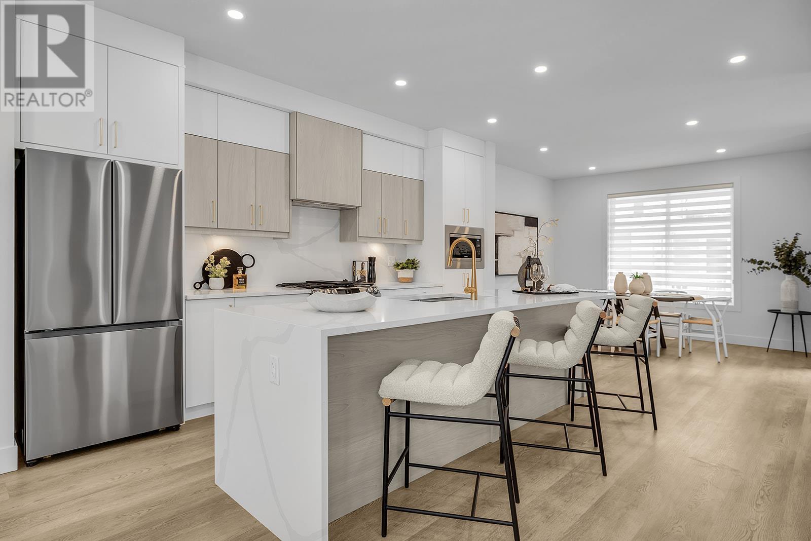 Photo de la propriété: 5300 Main Street 115 BC V1W 0C1