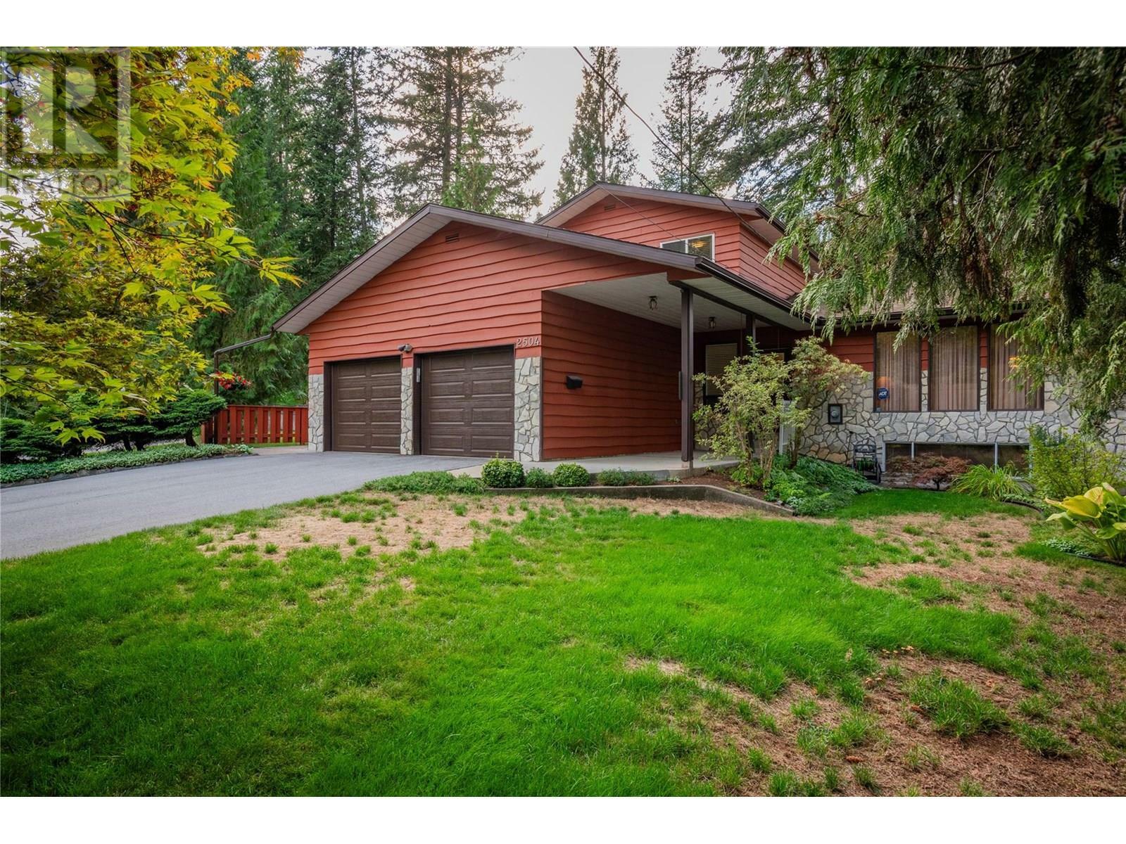 Property Photo: 2504 14th Avenue BC V1N 3P1