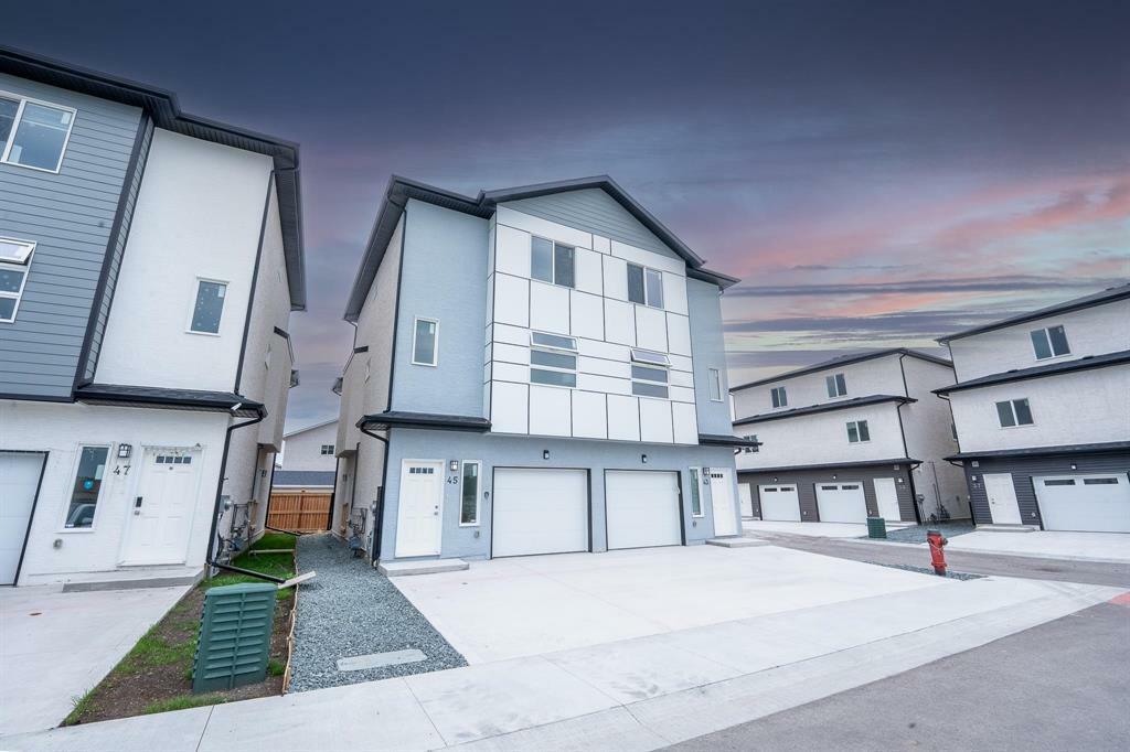 Property Photo: 13 Garton Avenue MB R2R 3B5