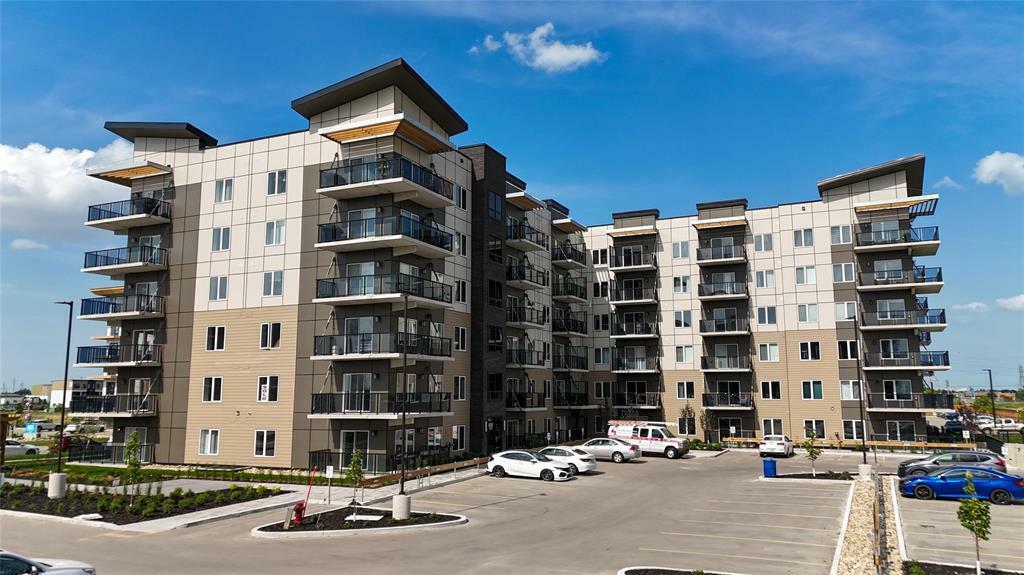 635 Ballantrae Drive  Winnipeg MB R3T 3K4 photo