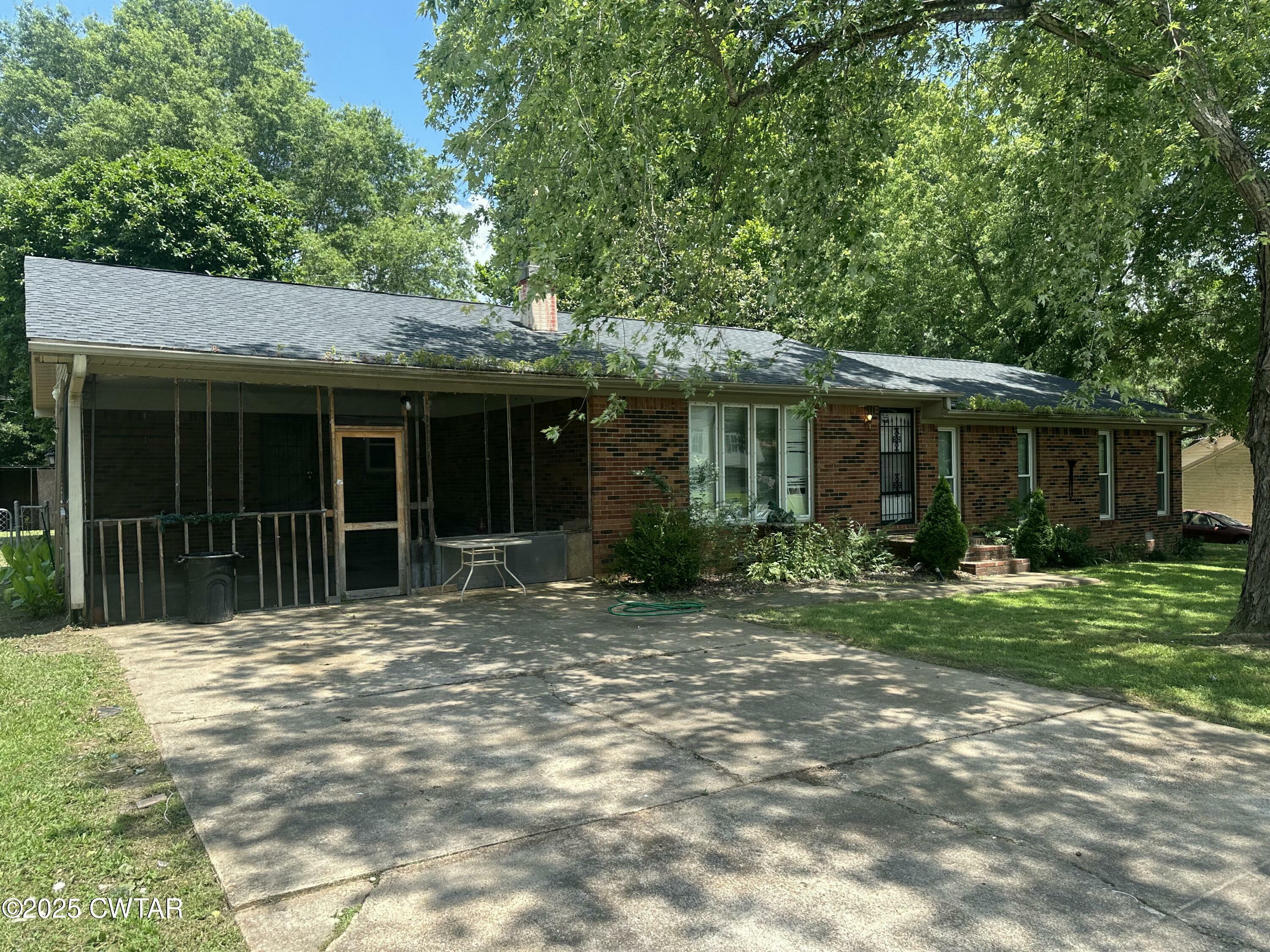 Property Photo: 49 Brenda Lane TN 38301