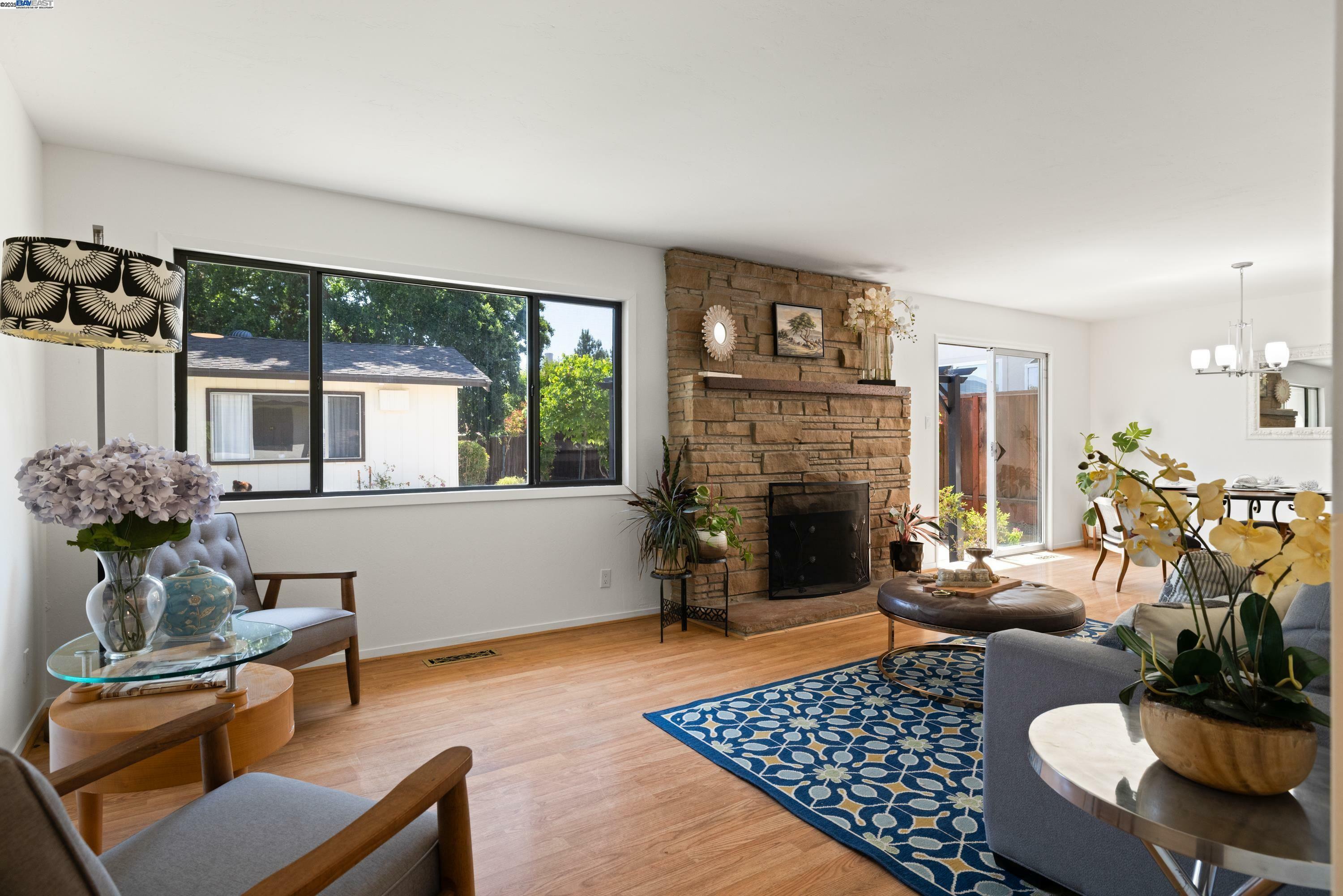 Property Photo: 332 Mavis Drive CA 94566