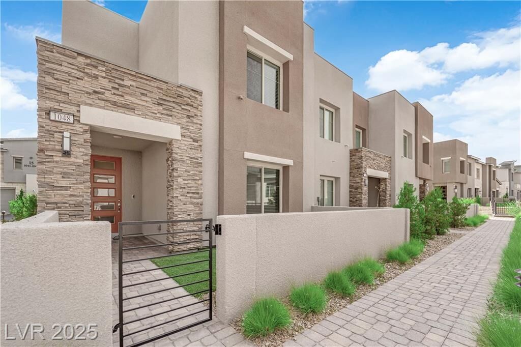 Property Photo:  600 North Carriage Hill Drive 1048  NV 89138 