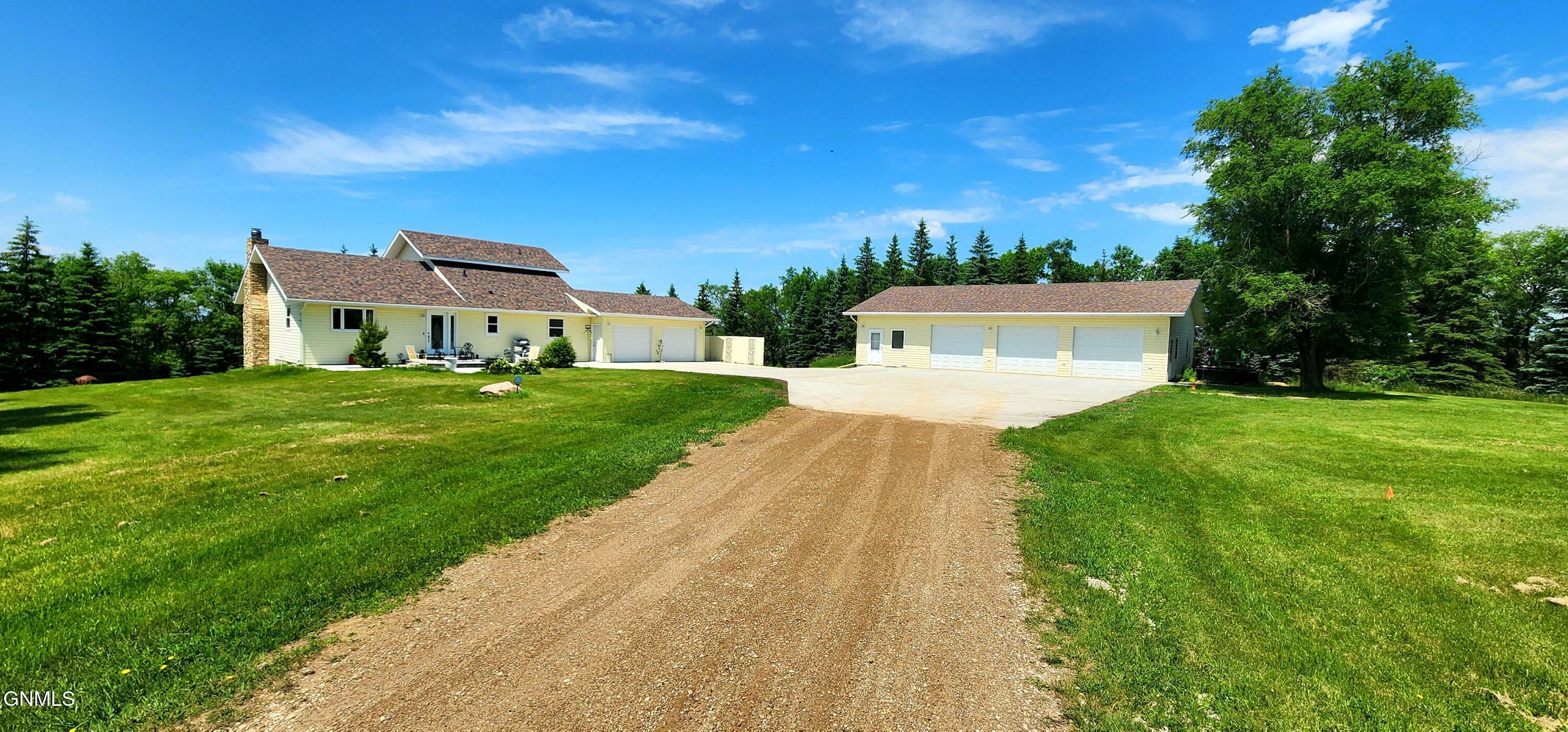 Property Photo:  2100 84th Ave NW Avenue NW  ND 58503 
