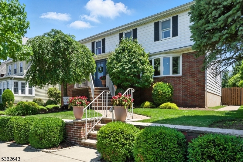 80 Rose St  Wood-Ridge Boro NJ 07075 photo